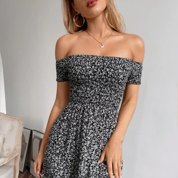 SHEIN Dresses & Skirts - Shoulders off flowy dress